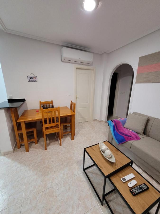 Apartamento Bajo Con Terraza Y Piscina Торрев'єха Екстер'єр фото